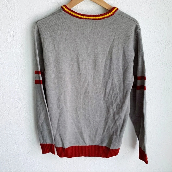 Wizarding World of Harry Potter Gryffindor Cardigan Sz Small - Picture 3 of 5